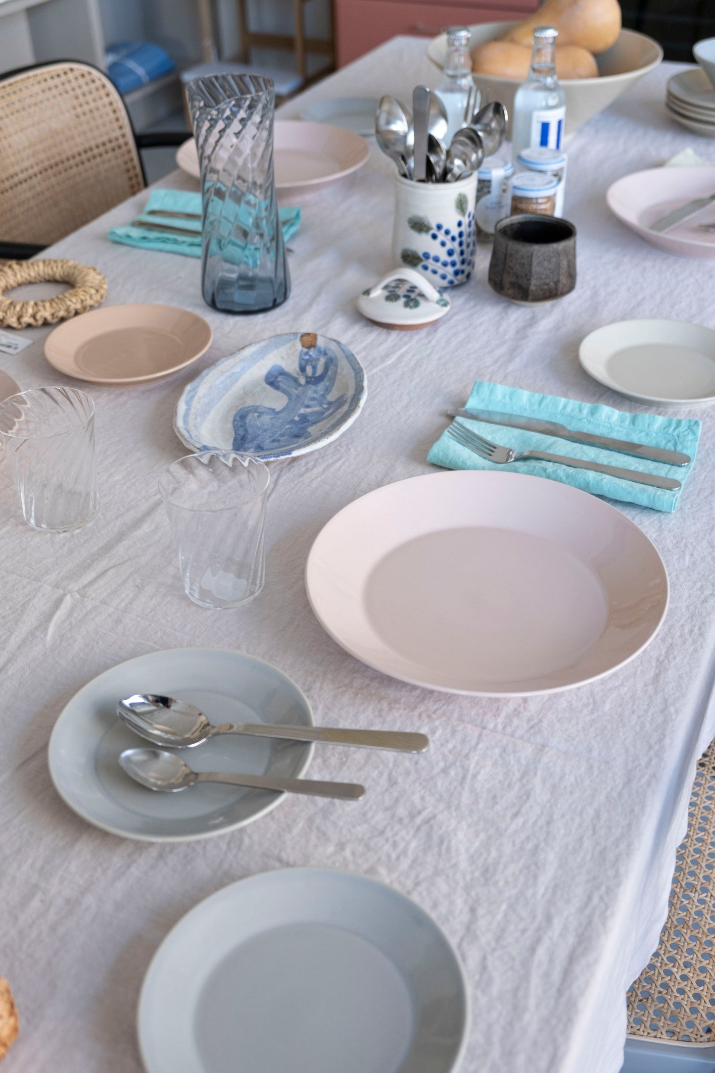 Memphis talíř - rose