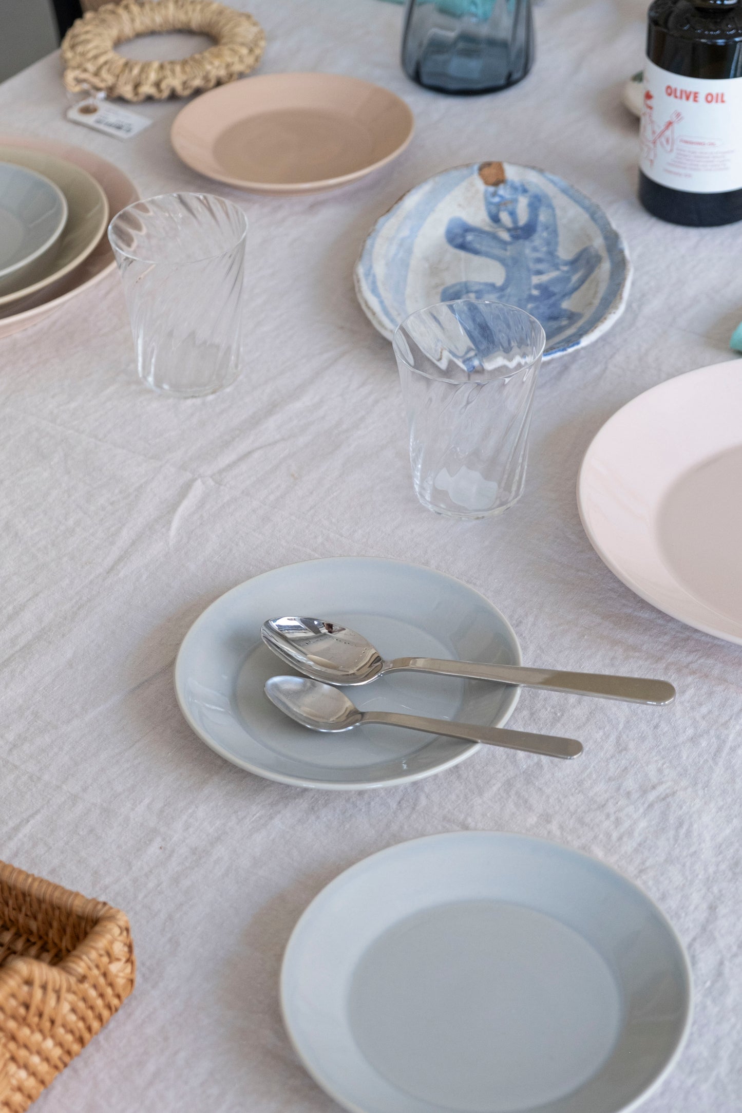 Memphis talíř - light blue