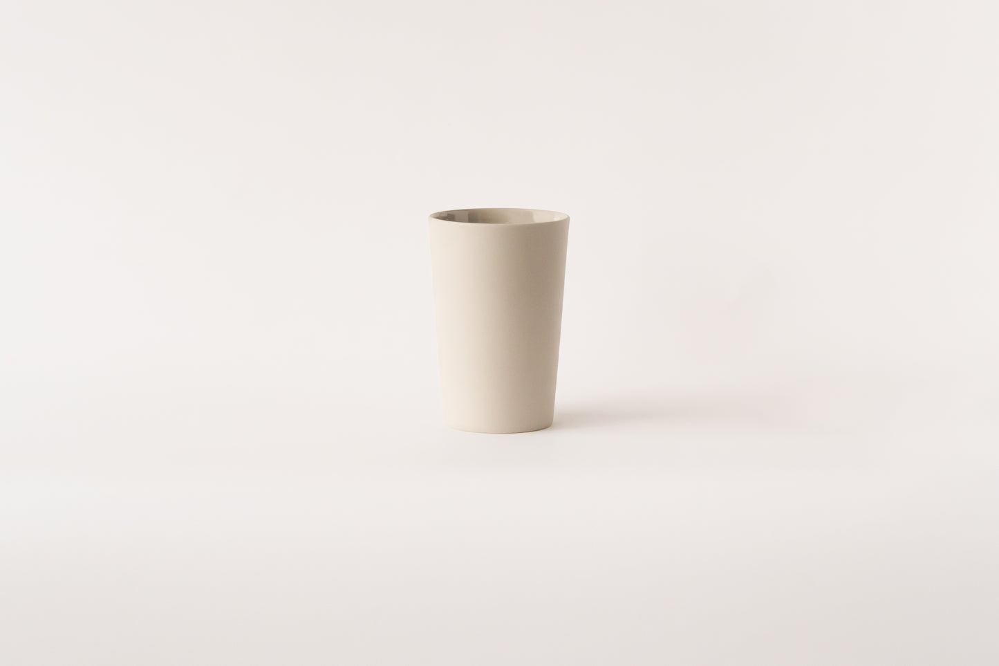 Hrnek Tumbler - sand white